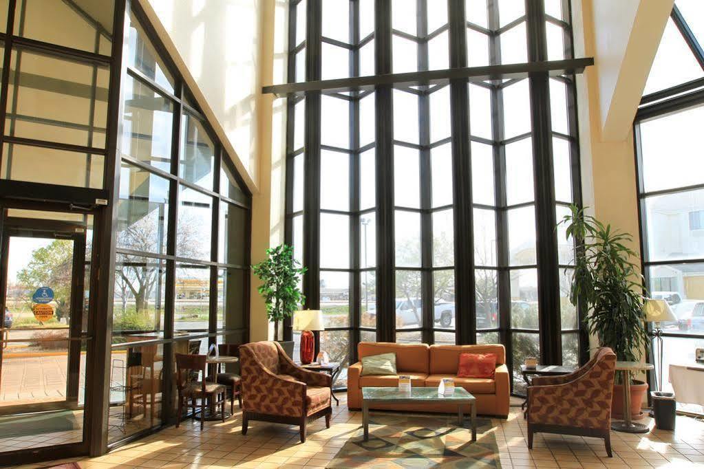 Clarion Inn Форт Коллинс Экстерьер фото